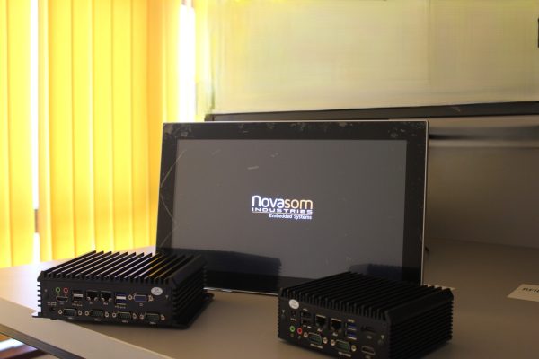 Industrial Panel embedded computer